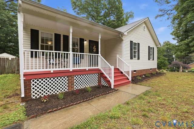 11641 Oak Rd, Chester, VA 23831