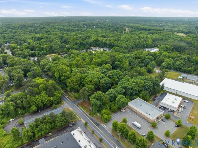 11641 Oak Rd, Chester, VA 23831