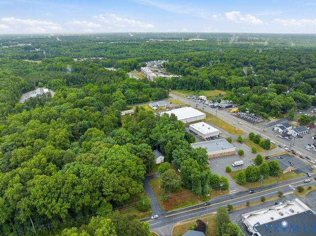 11641 Oak Rd, Chester, VA 23831