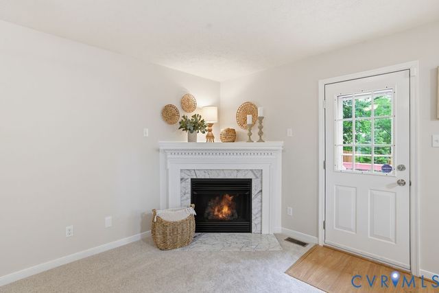 11641 Oak Rd, Chester, VA 23831