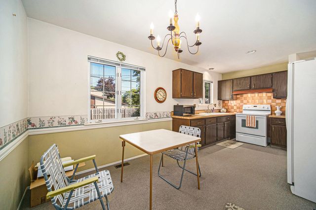 8843 NOTTINGHAM Drive, Ypsilanti, MI 48198