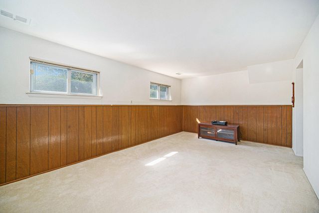 8843 NOTTINGHAM Drive, Ypsilanti, MI 48198