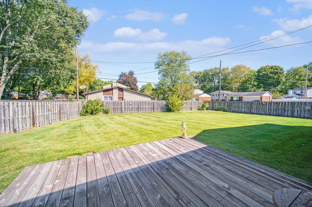 8843 NOTTINGHAM Drive, Ypsilanti, MI 48198