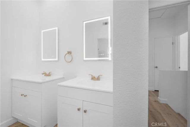 26939 Hillsborough Parkway 20, Valencia, CA 91354