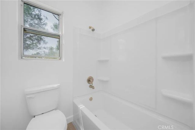 26939 Hillsborough Parkway 20, Valencia, CA 91354