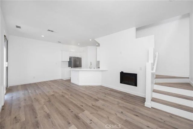 26939 Hillsborough Parkway 20, Valencia, CA 91354