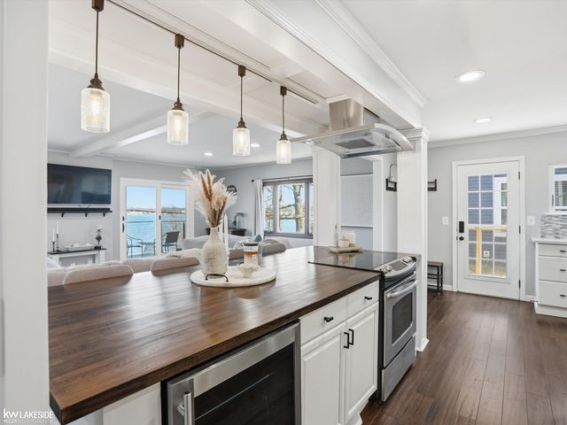 465 Heights Road, Lake Orion, MI 48362