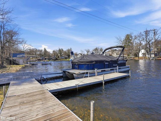 465 Heights Road, Lake Orion, MI 48362