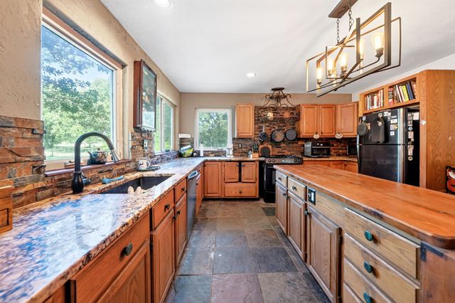 10148 Bluebonnet Drive, Scurry, TX 75158