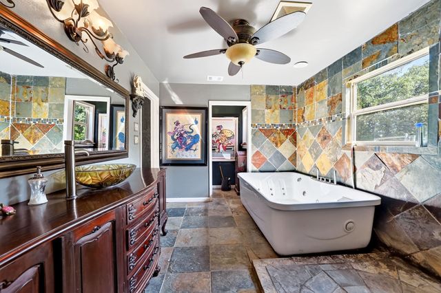 10148 Bluebonnet Drive, Scurry, TX 75158