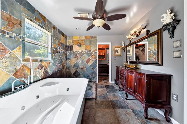 10148 Bluebonnet Drive, Scurry, TX 75158