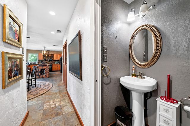10148 Bluebonnet Drive, Scurry, TX 75158