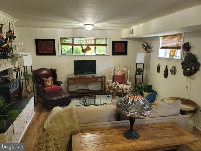 6910 GILBERT ST, Springfield, VA 22150