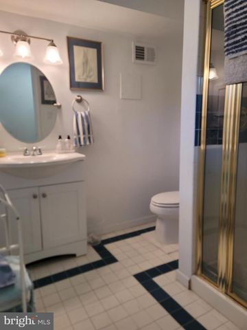 6910 GILBERT ST, Springfield, VA 22150