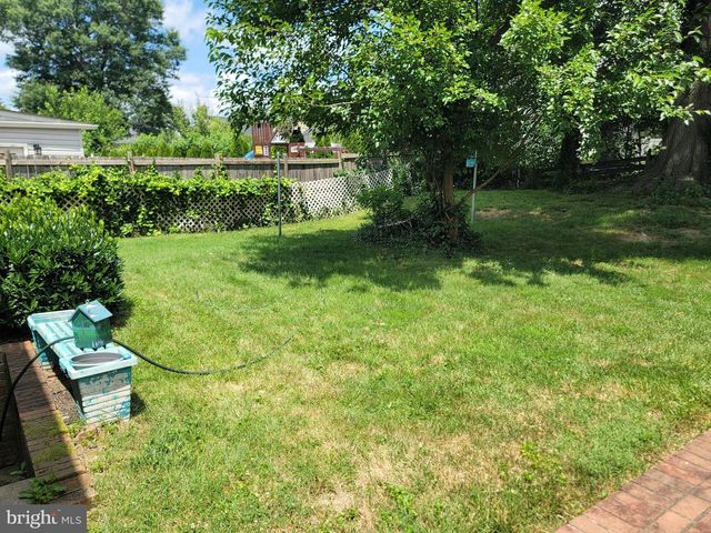 6910 GILBERT ST, Springfield, VA 22150
