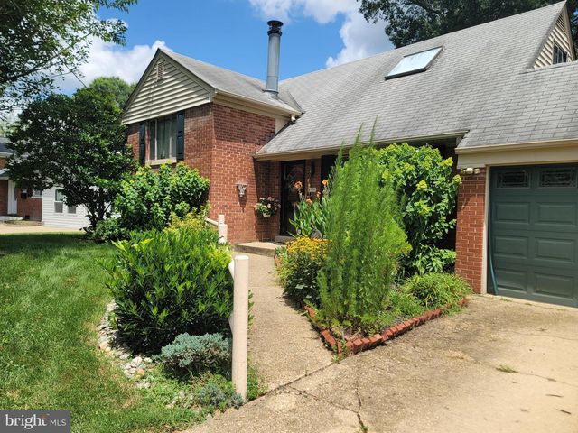 6910 GILBERT ST, Springfield, VA 22150