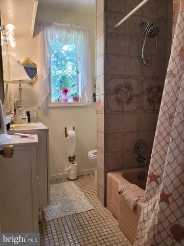 6910 GILBERT ST, Springfield, VA 22150