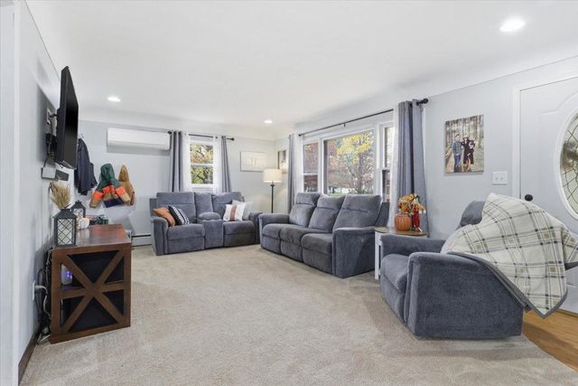 1180 132nd Lane NE, Blaine, MN 55434