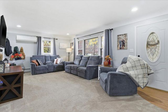 1180 132nd Lane NE, Blaine, MN 55434