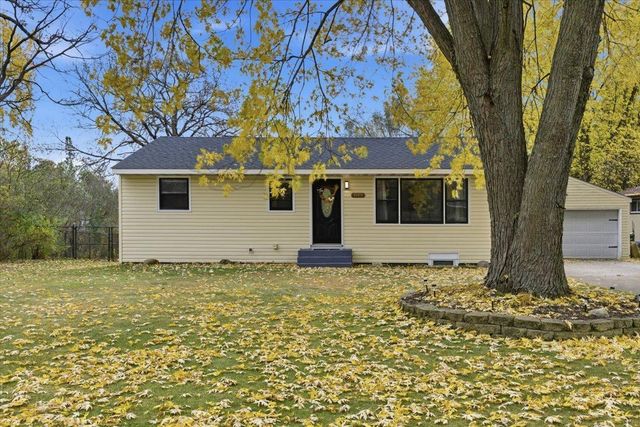 1180 132nd Lane NE, Blaine, MN 55434