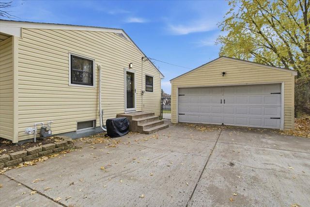 1180 132nd Lane NE, Blaine, MN 55434