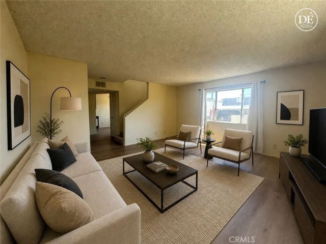 5217 Satsuma 4, North Hollywood, CA 91601
