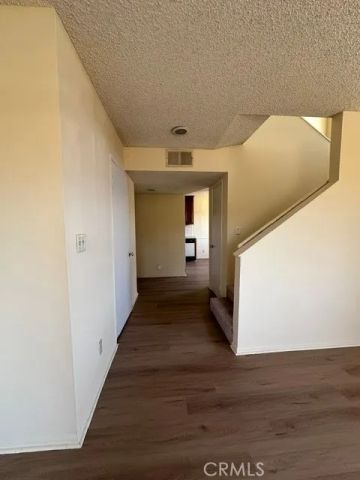 5217 Satsuma 4, North Hollywood, CA 91601