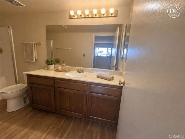 5217 Satsuma 4, North Hollywood, CA 91601