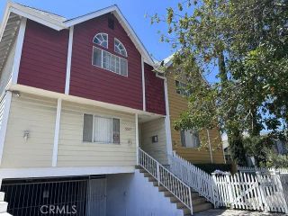 5217 Satsuma 4, North Hollywood, CA 91601