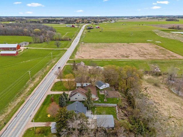 W325 HWY 10, Brillion, WI 54110
