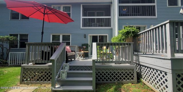 53 Essex Drive 2053, Little Silver, NJ 07739
