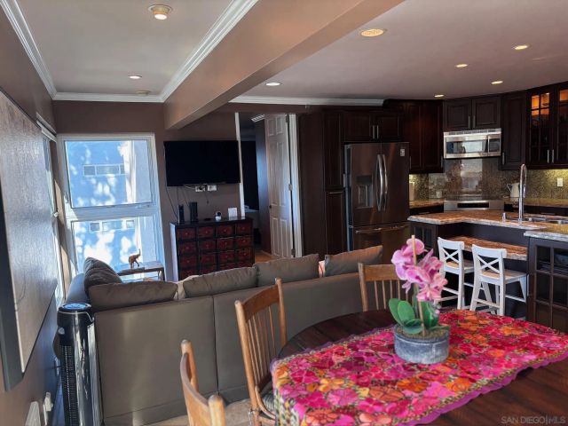 1040 Coast Blvd S 302, La Jolla, CA 92037