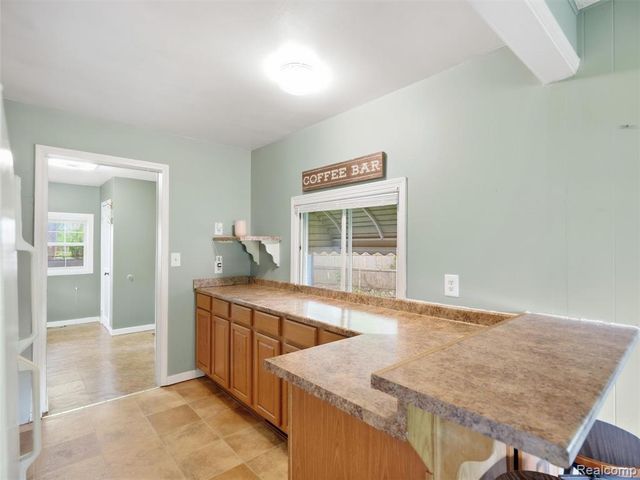 21184 Flanders Street, Farmington Hills, MI 48335