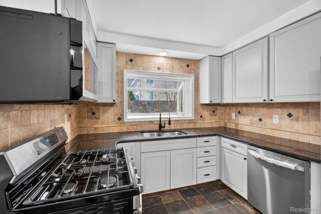 428 Girard Avenue, Royal Oak, MI 48073