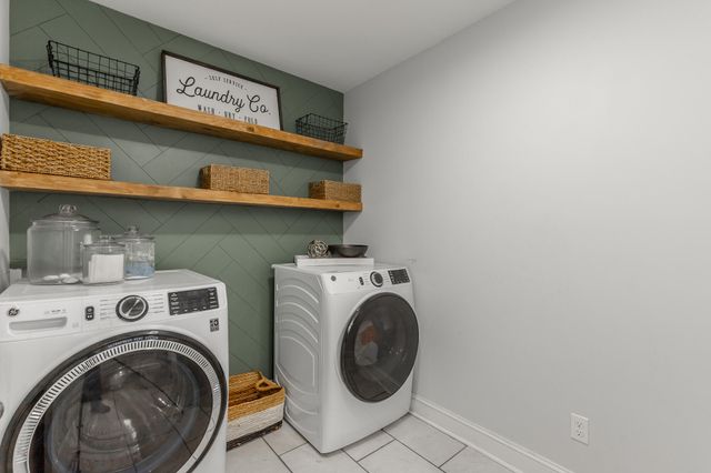 23 Oak Meadow Drive, Rock Spring, GA 30739