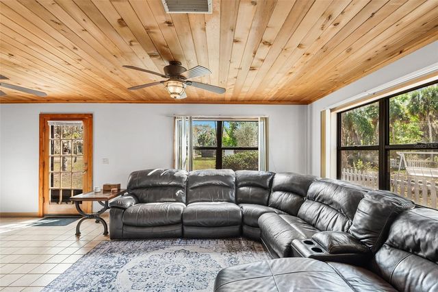 1233 SAINT ANNE SHRINE ROAD, Lake Wales, FL 33898