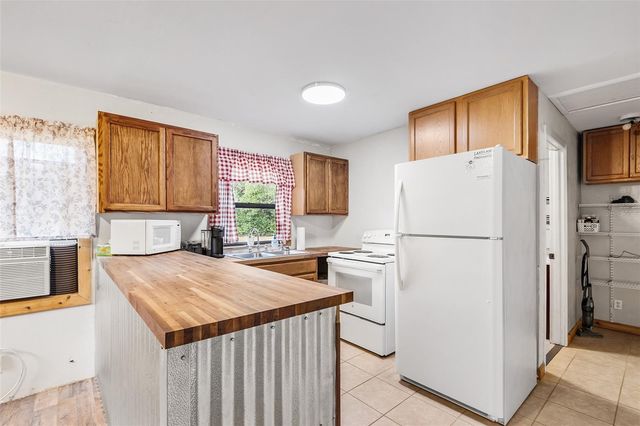 1233 SAINT ANNE SHRINE ROAD, Lake Wales, FL 33898