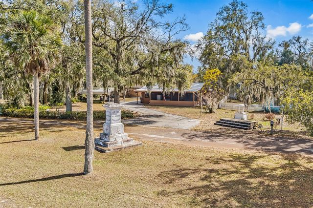 1233 SAINT ANNE SHRINE ROAD, Lake Wales, FL 33898