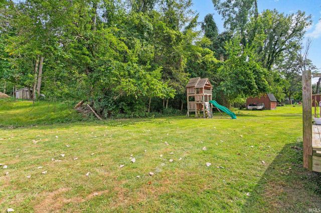 2718 S Locust Road, South Bend, IN 46614