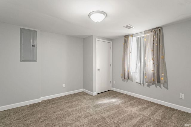 2718 S Locust Road, South Bend, IN 46614