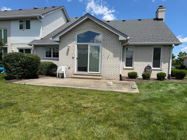 8821 Bluebird Drive, Tinley Park, IL 60487