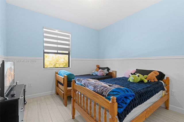 2380 NE 1st St, Homestead, FL 33033