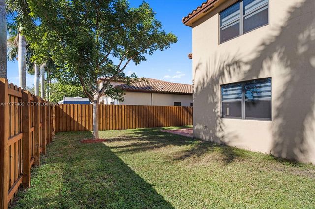 2380 NE 1st St, Homestead, FL 33033