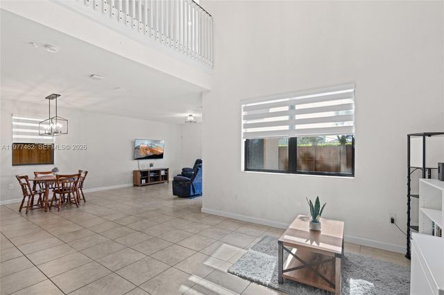 2380 NE 1st St, Homestead, FL 33033