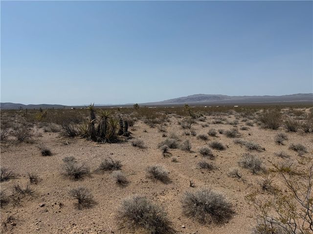 11437 W Maverick Drive, White Hills, AZ 86445