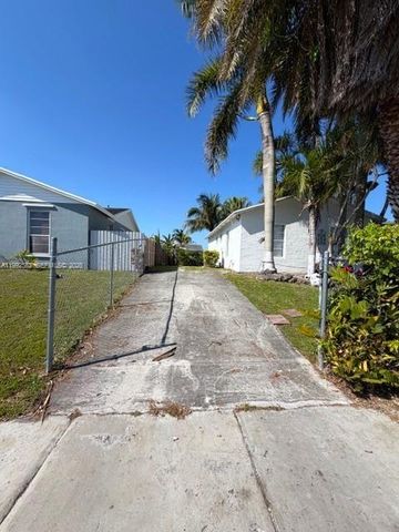 13041 SW 260th Ter, Homestead, FL 33032