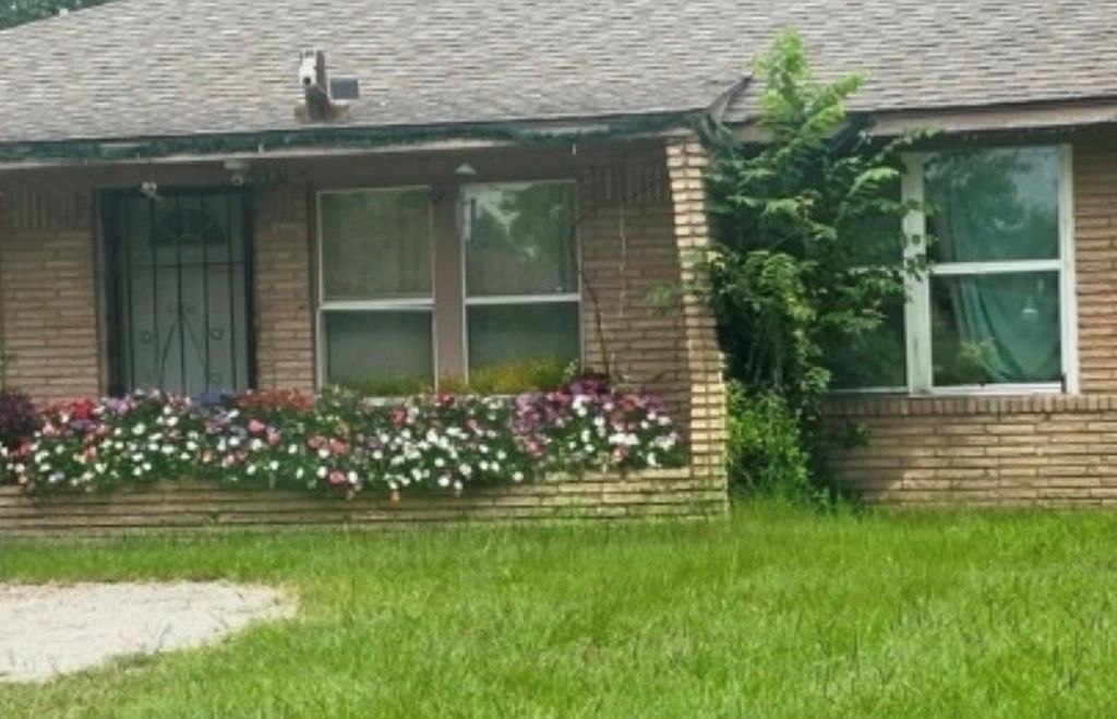 9331 Laura Koppe Road, Houston, TX 77078