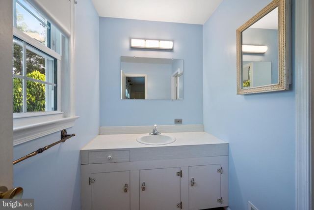 7516 TODD PLACE, Manassas, VA 20109