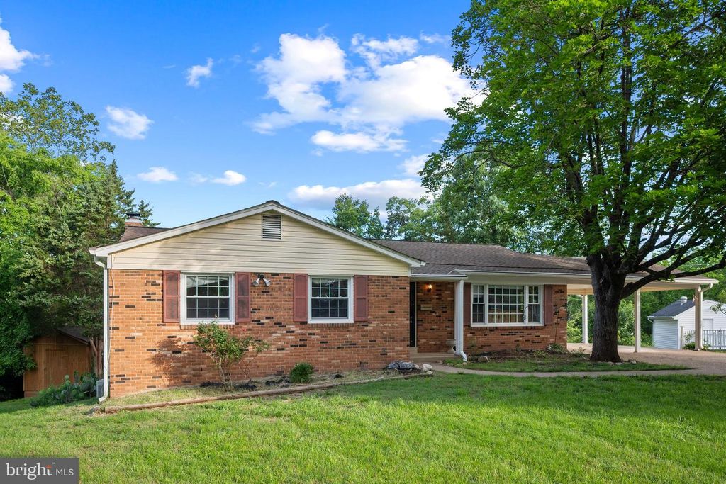7516 TODD PLACE, Manassas, VA 20109