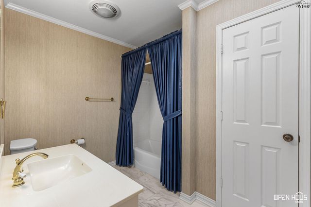 2424 MARIKA CIRCLE, Wichita Falls, TX 76308